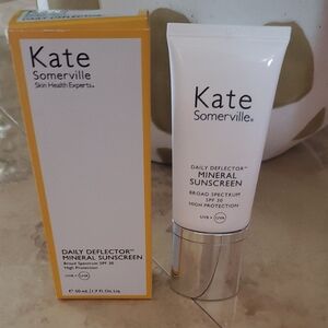 Kate Somerville Daily Deflector Mineral Sunscreen SPF30